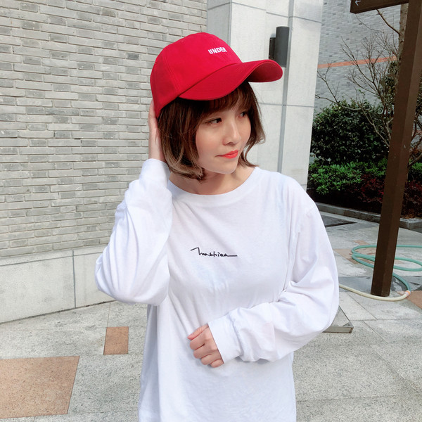 Pălărie casual de damă cu vizor în roșu