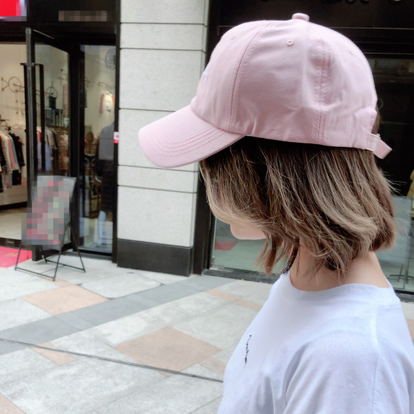 Palarie dama sport-casual cu broderie in mai multe culori