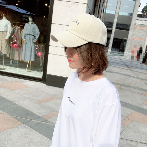 Palarie dama sport-casual cu broderie in mai multe culori