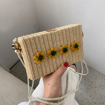 Geanta de dama actuala cu flori in mai multe culori