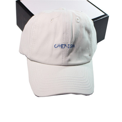 Дамска спортно-ежедневна шапка с козирка в четири цвята 