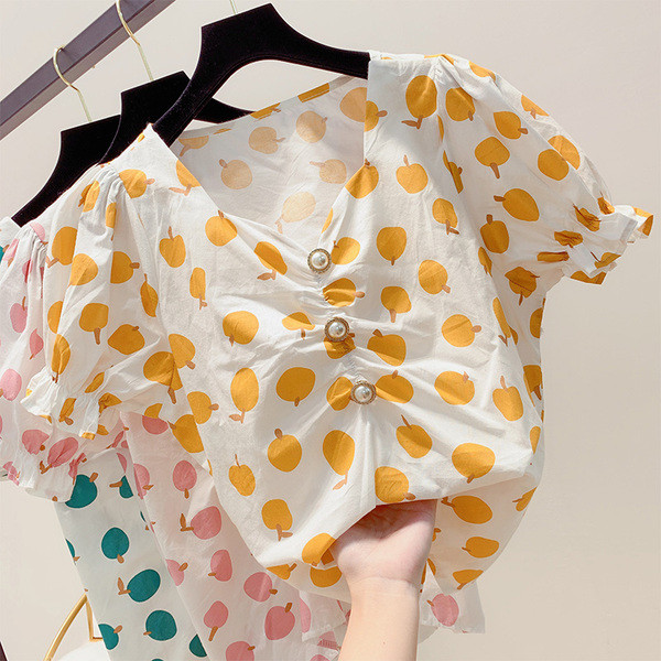 Bluză de damă cu mâneci scurte și decor cu perle