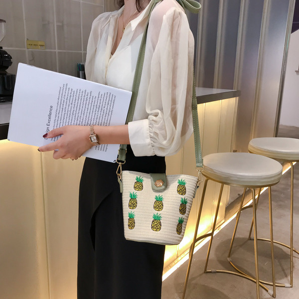 Geanta dama de vara cu broderie in mai multe culori