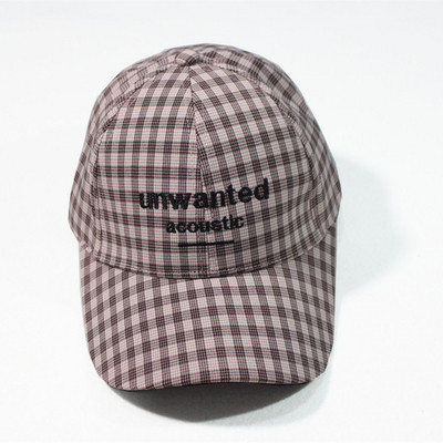 Palarie dama in carouri cu vizor