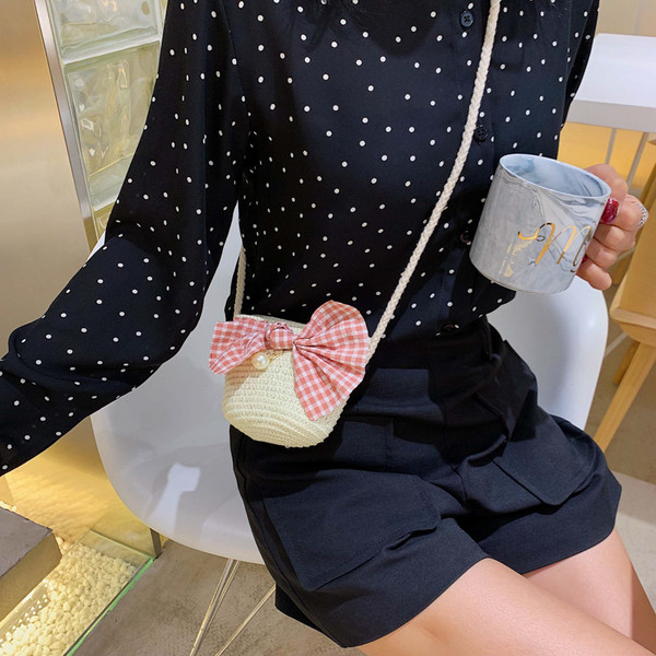 Geanta de dama mica moderna, cu panglica in mai multe culori