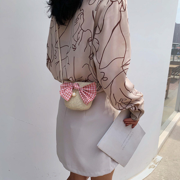 Geanta de dama mica moderna, cu panglica in mai multe culori