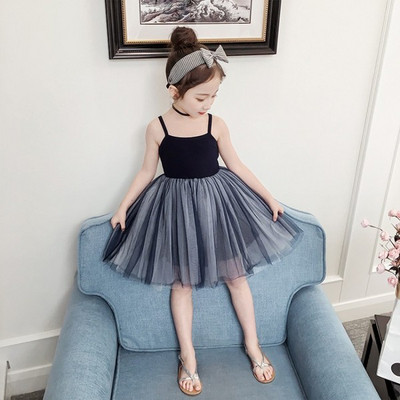 Стилна детска рокля с тънки презрамки и тюл-в два цвята 