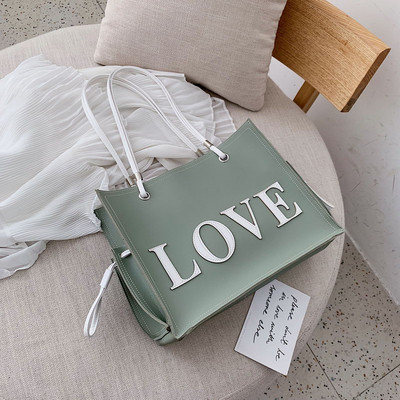 Geanta casual dama din piele ecologica cu inscriptie in mai multe culori