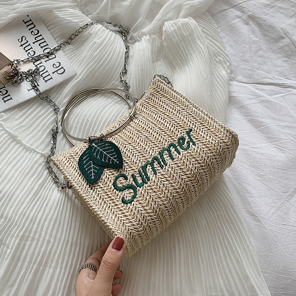 Geanta dama de vara cu manere metalice si inscription in doua culori