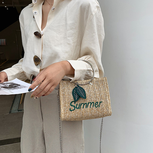 Geanta dama de vara cu manere metalice si inscription in doua culori