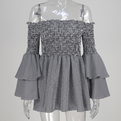 Női csíkos ruha lótusz ujjal