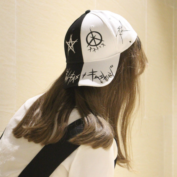 Palarie casual de dama cu vizor alb-negru