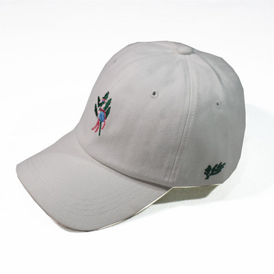 Palarie casual dama cu vizor si broderie alb-negru