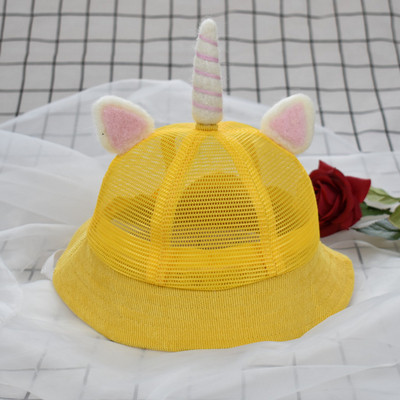 Gyerek nyári sapka különböző -3D elemekkel, sárga színben