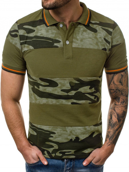 Tricou pentru bărbați modern cu guler și motive de camuflaj în mai multe culori