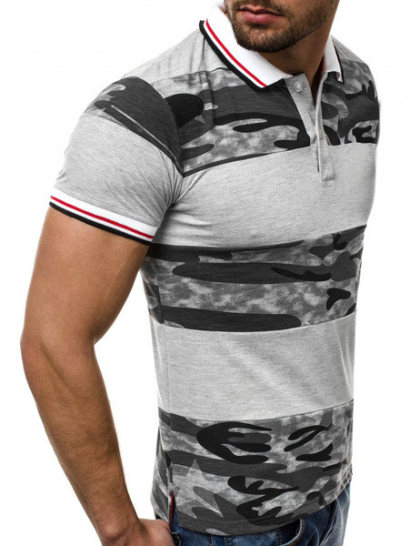 Tricou pentru bărbați modern cu guler și motive de camuflaj în mai multe culori