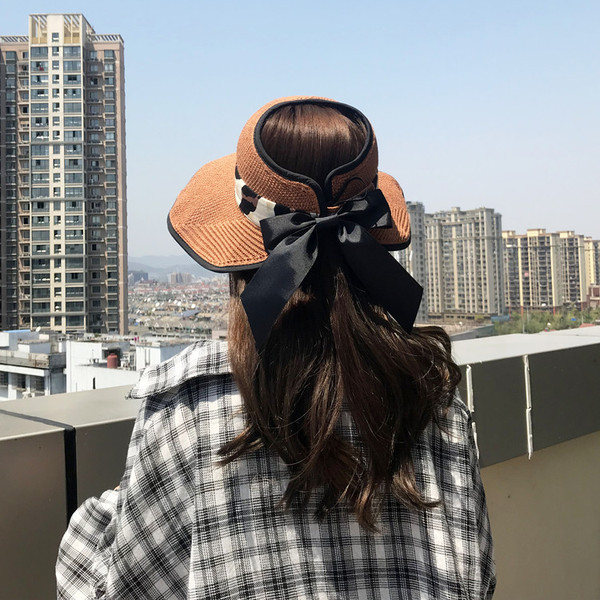 Palarie moderna de dama cu model leopard