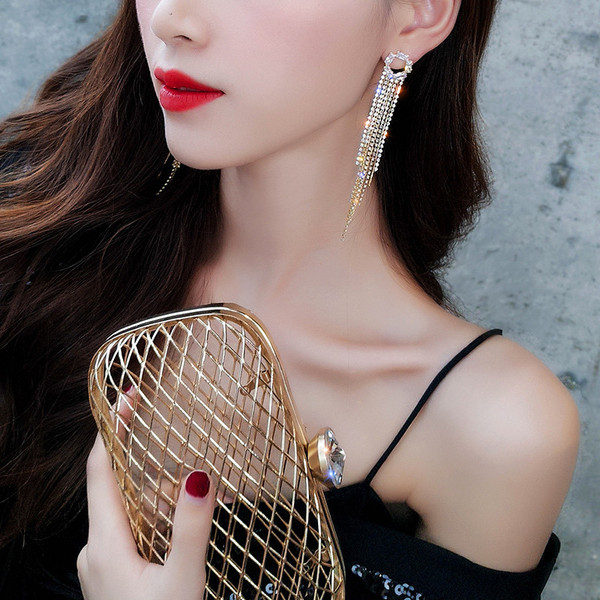 Cercei lungi de dama de culoare auriu si argintiu-cu pietre