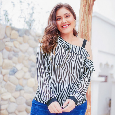 Модерна дамска блуза с дълъг ръкав и животински принт