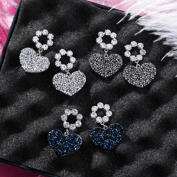 Cercei eleganti de dama in trei culori cu forma de inima