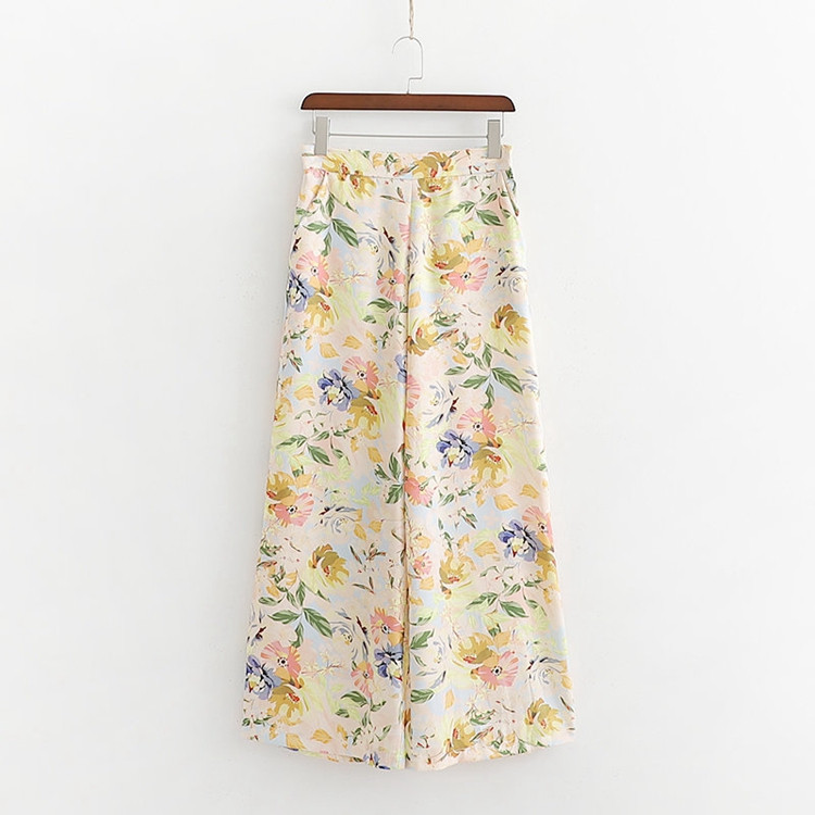 Pantaloni de dama lungi si lati cu talie standard cu model floral
