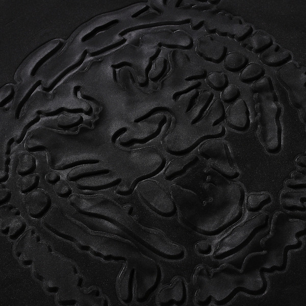 Tricou modern pentru bărbați cu imprimeu în alb și negru