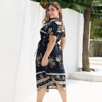 Модерна дамска рокля с V-образно  деколте