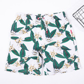 Casual ανδρικά σορτς με έγχρωμη εκτύπωση