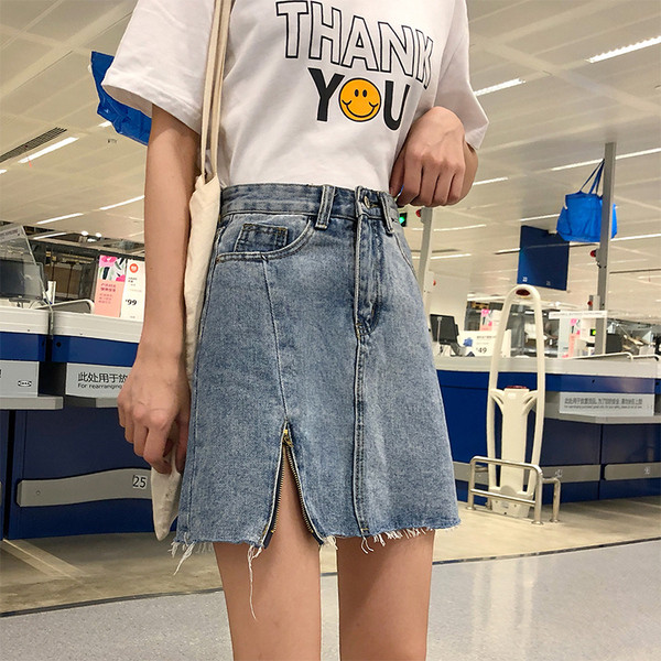 Fusta de dama din denim cu talie inalta si element cu fermoar