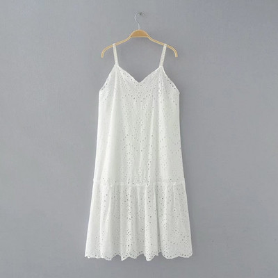 Rochie de dama alb cu bretele subtiri si broderie