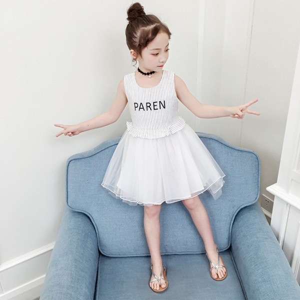 Rochie moderna pentru copii in alb si gri cu tul