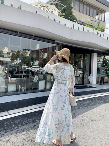 Rochie de dama din tul cu maneci lungi si decolteu in V si model floral