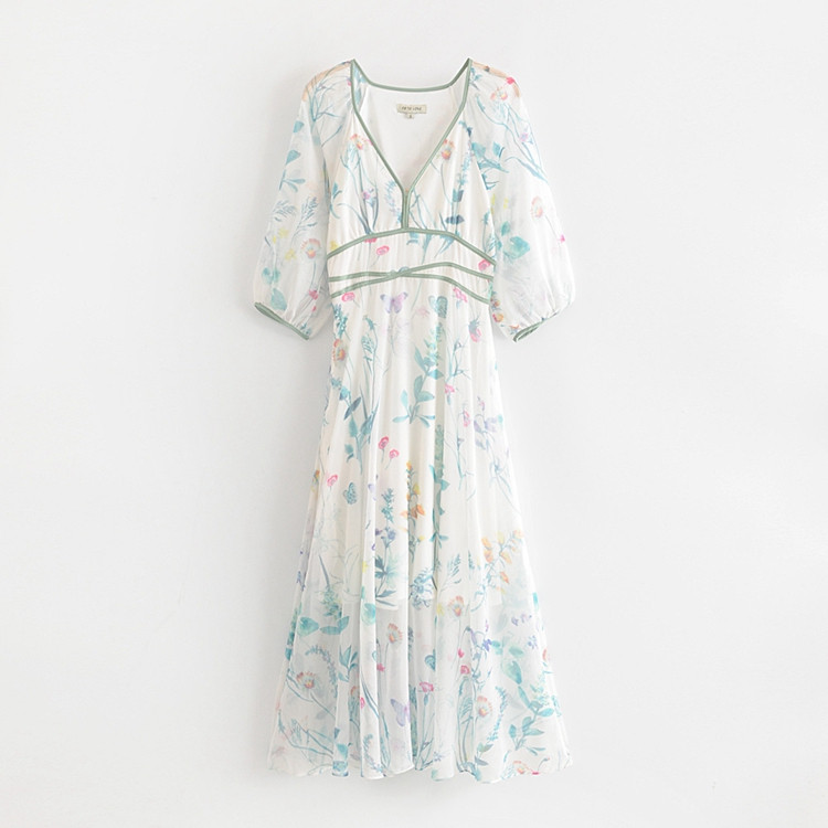 Rochie de dama din tul cu maneci lungi si decolteu in V si model floral