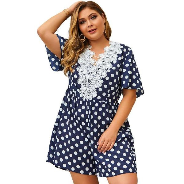 Μοντέρνα γυναικεία ολόσωμη φόρμα  με κεντήματα και κοντά μανίκια