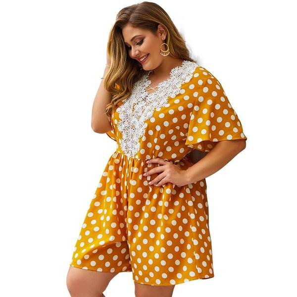 Μοντέρνα γυναικεία ολόσωμη φόρμα  με κεντήματα και κοντά μανίκια