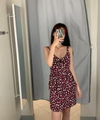 Rochie scurta de dama cu bretele subtiri si aplicatie inima