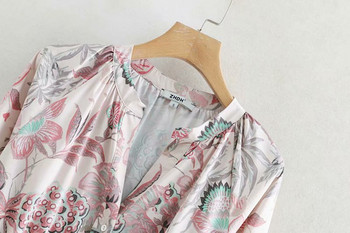 Дамска рокля с V - образно деколте и дълъг ръкав с флорален десен