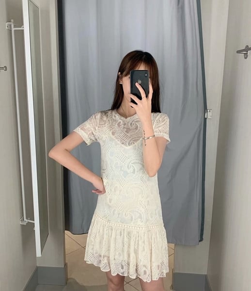 Rochie de dama scurta din dantela alb