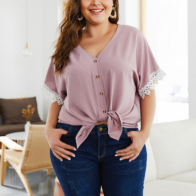 Cămașă modernă de damă cu dantelă și nasturi