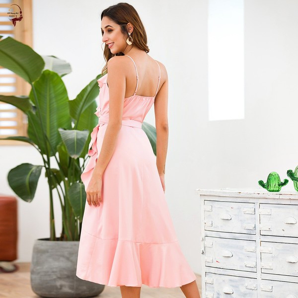 Дамска рокля с тънки презрамки в розов цвят
