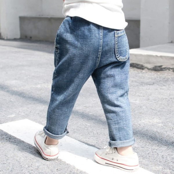 Blugi la modă pentru copii în albastru - pentru fete