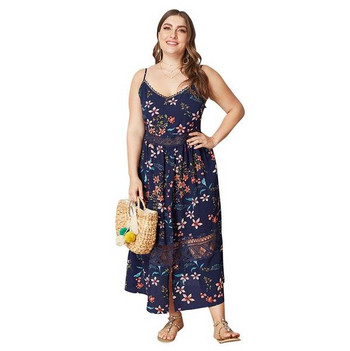 Rochie lunga de dama eleganta cu bretele subtiri si broderie