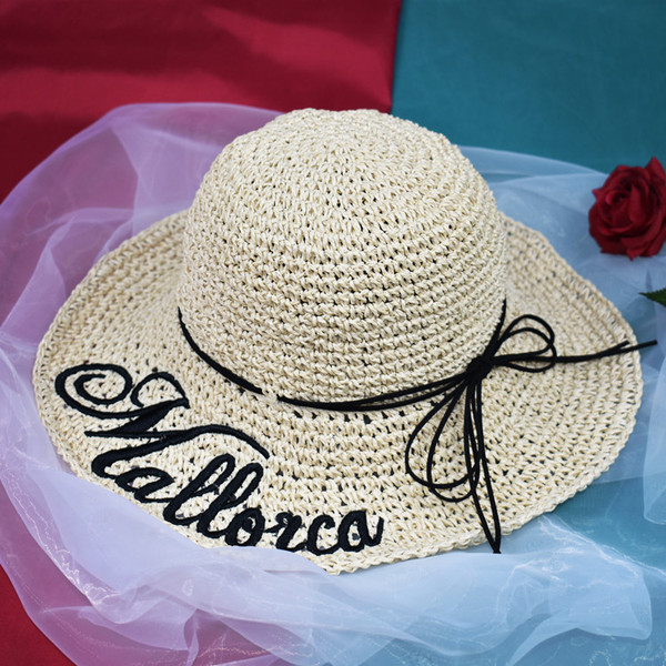 Стилна дамска шапка за плаж с бродерия 