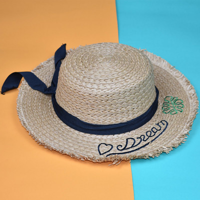 Palarie de dama model nou cu broderie in doua culori