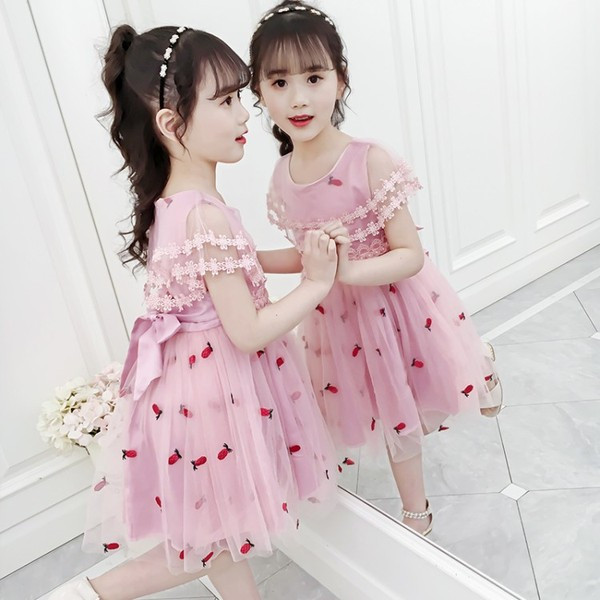 Rochie eleganta pentru copii in alb si roz model croiat