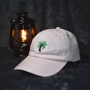 Palarie de dama de vara cu vizor si broderie colorata in doua culori