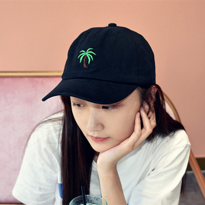 Palarie de dama de vara cu vizor si broderie colorata in doua culori