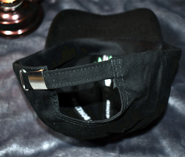 Palarie de dama de vara cu vizor si broderie colorata in doua culori