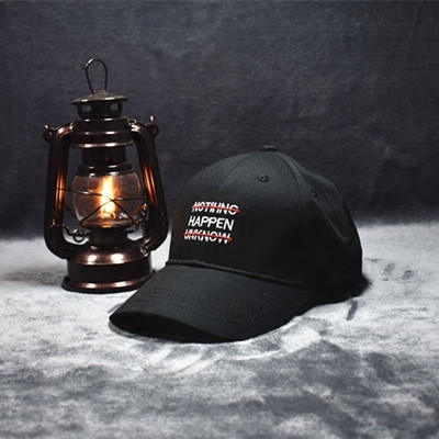 Palarie de dama cu vizor alb-negru