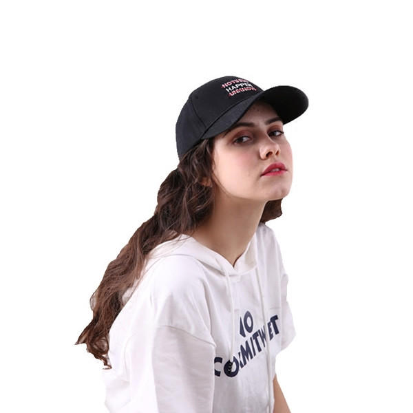 Palarie de dama cu vizor alb-negru